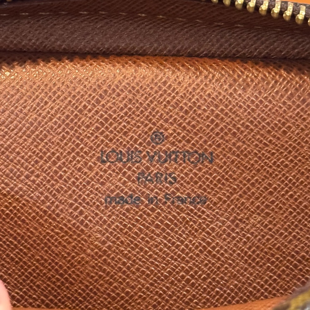 LOUIS VUITTON AMAZON CROSSBODY - Picture 6 of 10